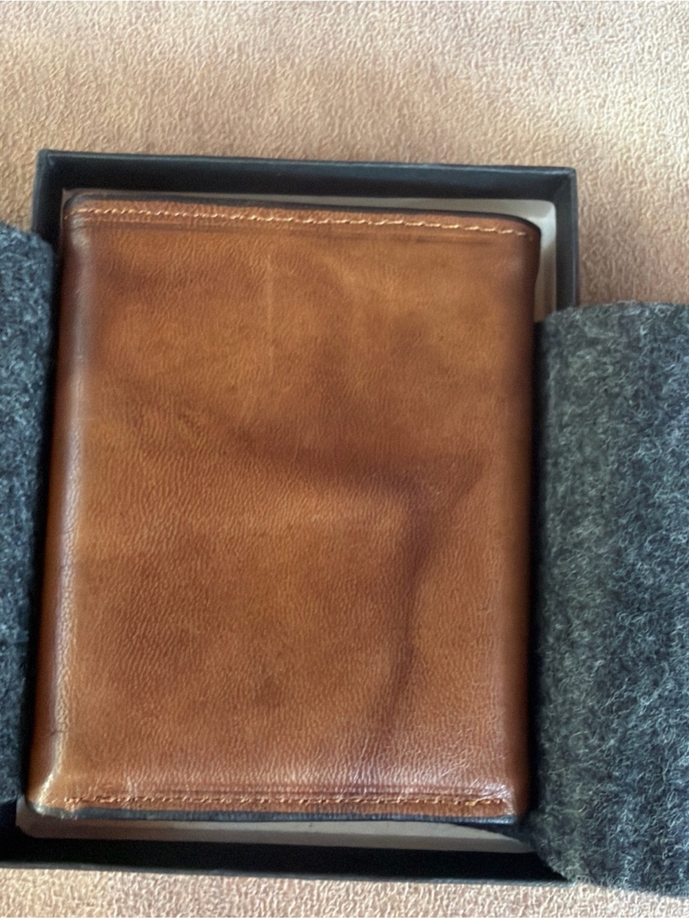 Men's Leather Bifold Wallet - Brown TUMI w/ original box